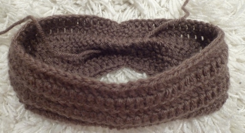 Crochet Knotted Headband