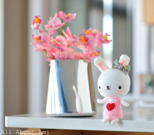 Crochet Sweetheart Bunny