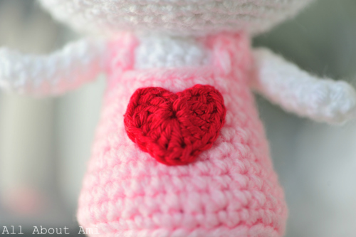 Crochet Sweetheart Bunny