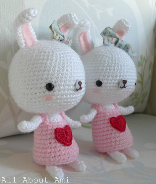 Crochet Sweetheart Bunny