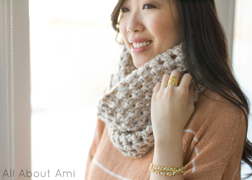 Chunky Double Crochet Cowl