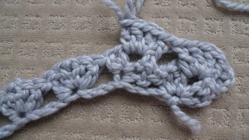 Buttoned Shell Stitch Cowl