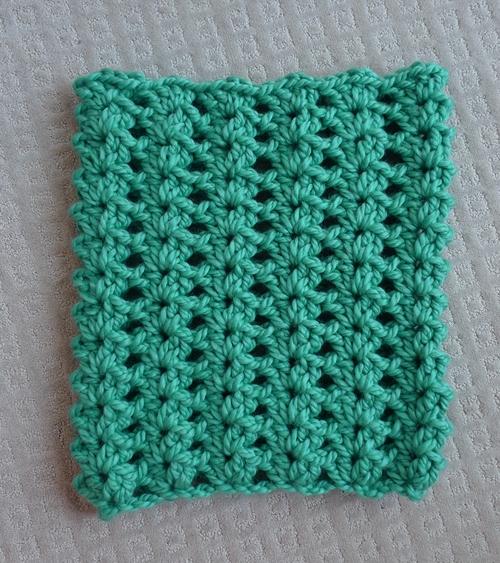 Round Shell Stitch Cowl