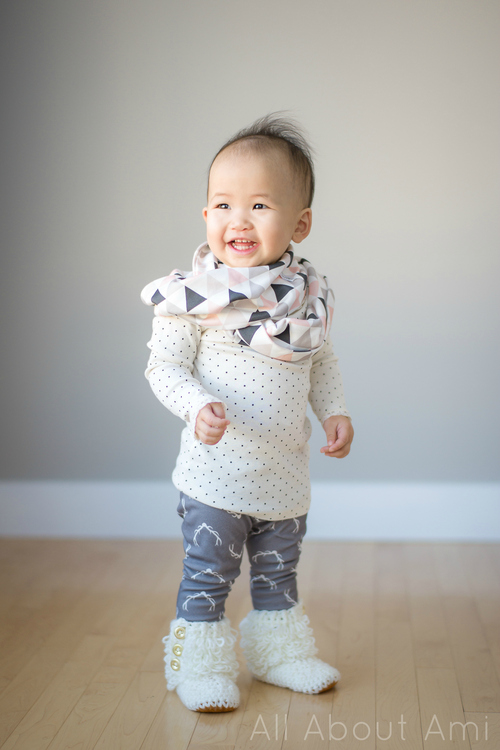 Crochet Toddler Loop Boots with Suede Sole