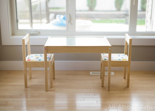 latt table and chairs