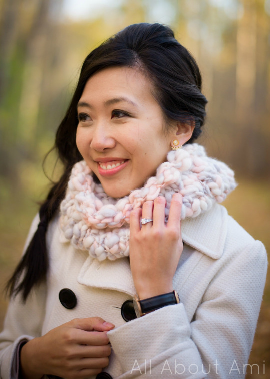 Knitted Thick and Thin Cowl