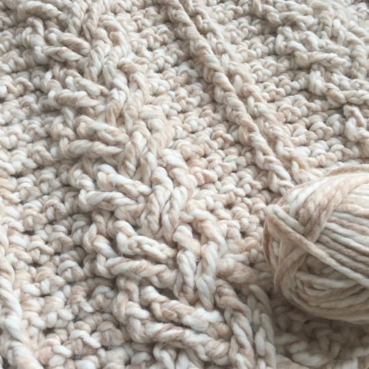 Chunky Braided Cabled Blanket