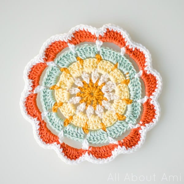 Home Decoration in Crochet