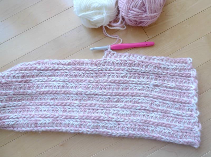 Snow Puff Ribbed Scarf