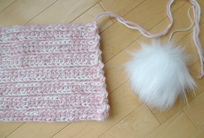 Snow Puff Ribbed Scarf