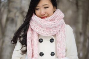 Snow Puff Ribbed Scarf