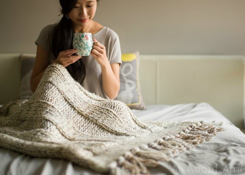 Chunky Ribbed Knit Blanket