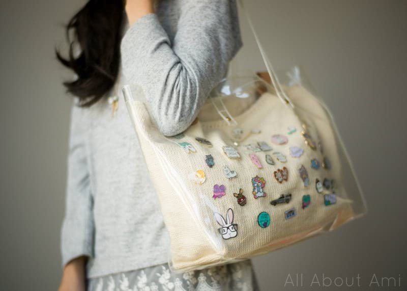 Knit Enamel Pin Display Bag