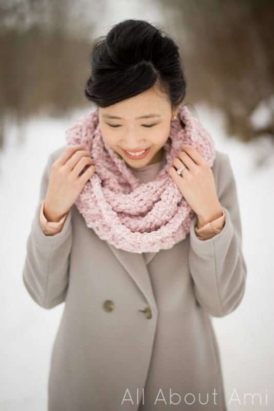 Crochet Velvet Ribbed Cowl