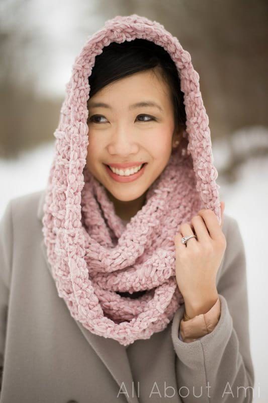 Crochet Velvet Ribbed Cowl