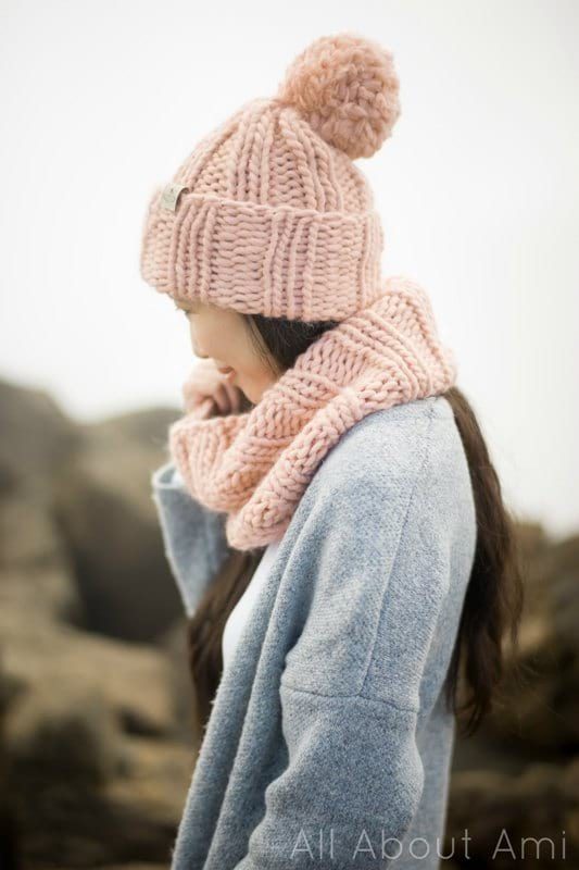 The Summit Beanie & Cowl (Knit)