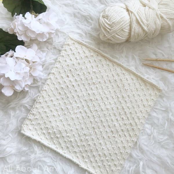 Chunky Dotty Scarf pattern by Stephanie Jessica Lau