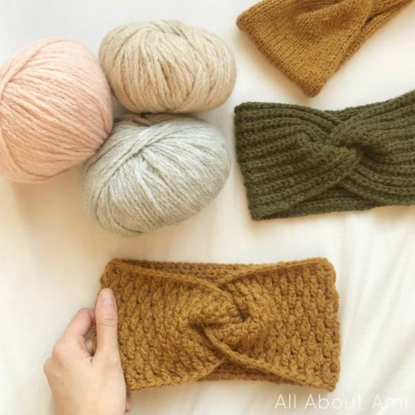 How to Crochet a Twist Headband