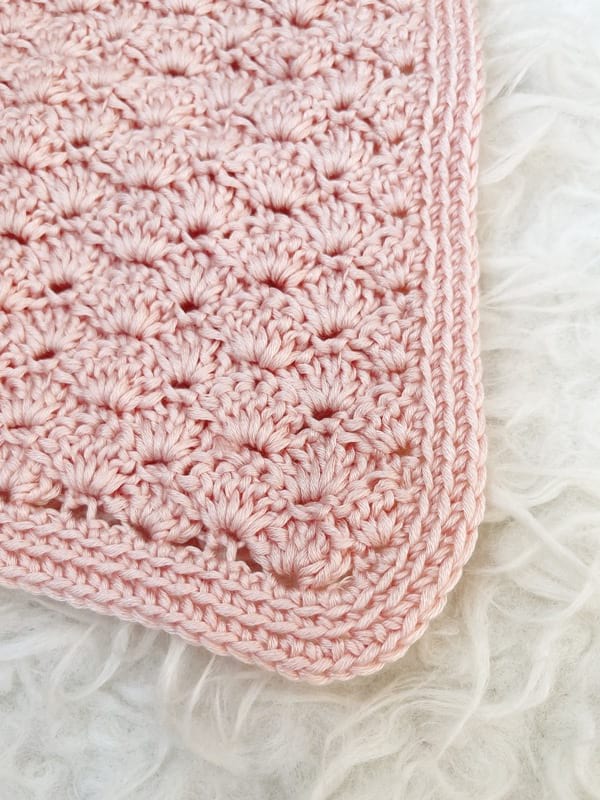 Dainty Shells Crochet Baby Blanket