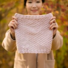 Worsted Weight Dotty Cowl Pattern