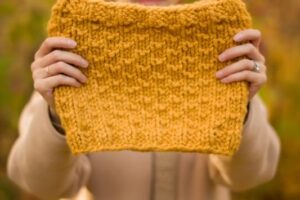 Replying to @icota4 Cover Story by Lion Brand Yarn in the color ORO #y, Cakes