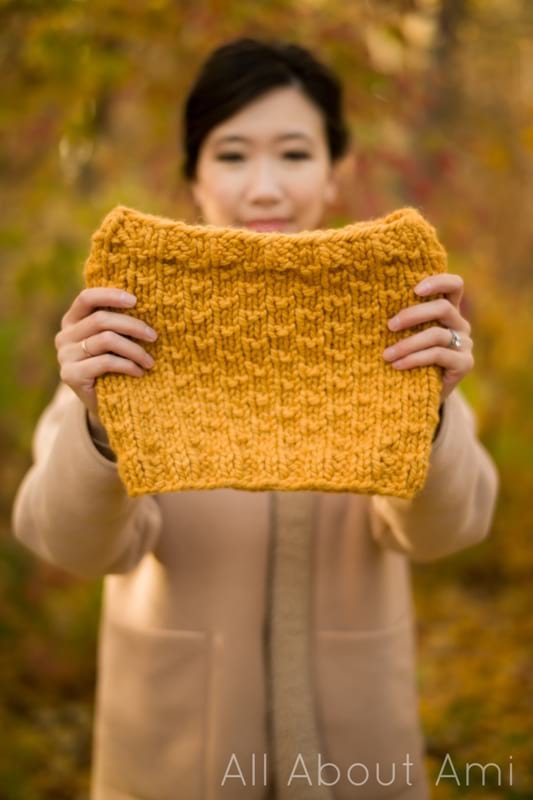 Chunky Dotty Cowl Pattern