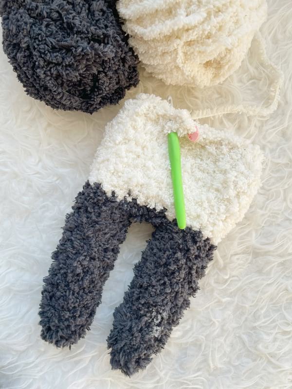 Fleece Panda Crochet Pattern