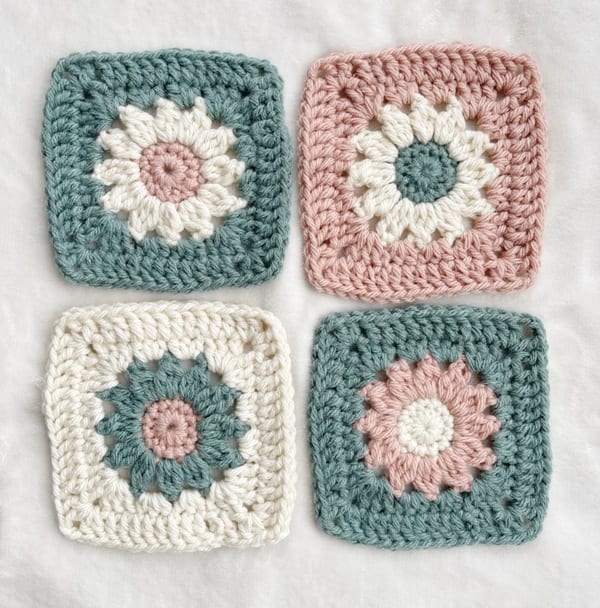 Cozy Days Daisy Blanket Crochet Pattern