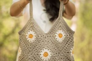 Breezy Days Daisy Bag Crochet Pattern